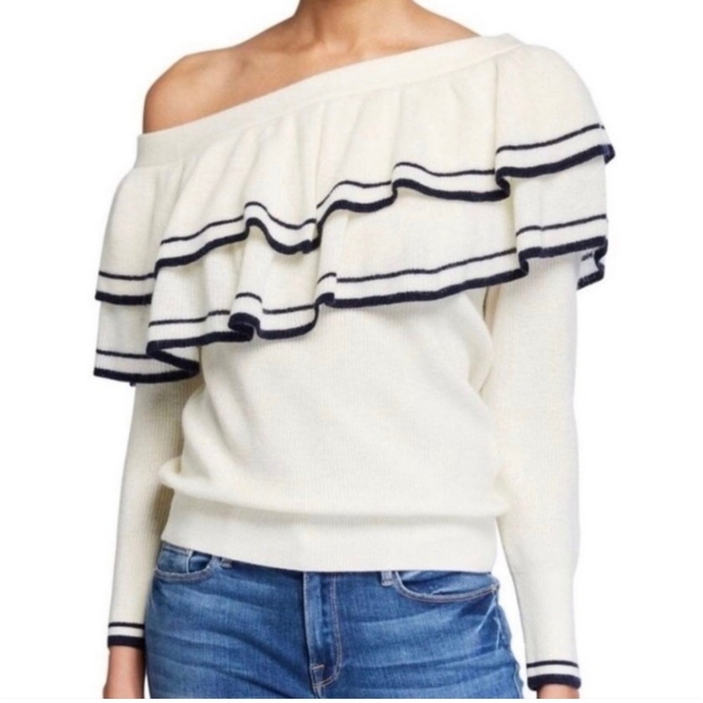 Frame Denim‎ Ruffle One Shoulder
Wool Blend Asymmetrical Sweater M